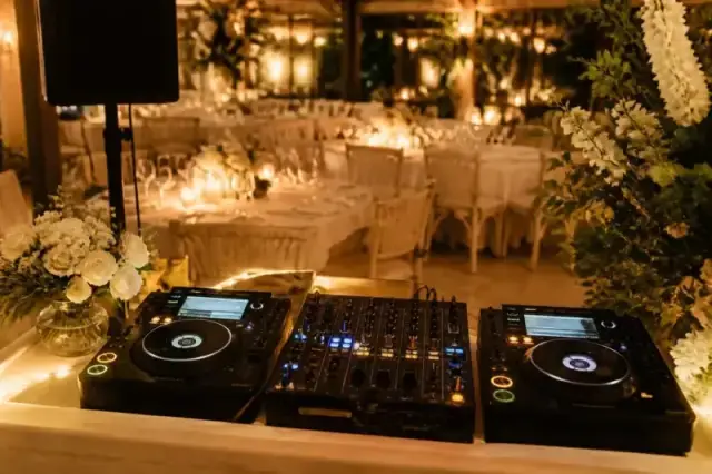 Dj za krštenja: rasveta i setup