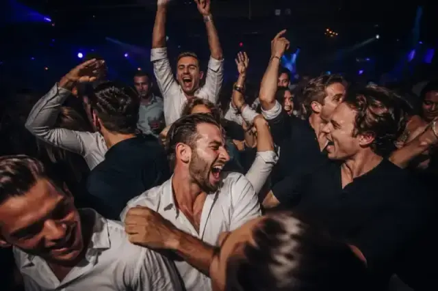 Dj za momačke večeri: rasveta i setup