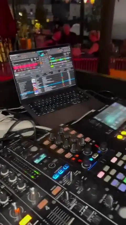DJ na Klik, snimak sa nastupa